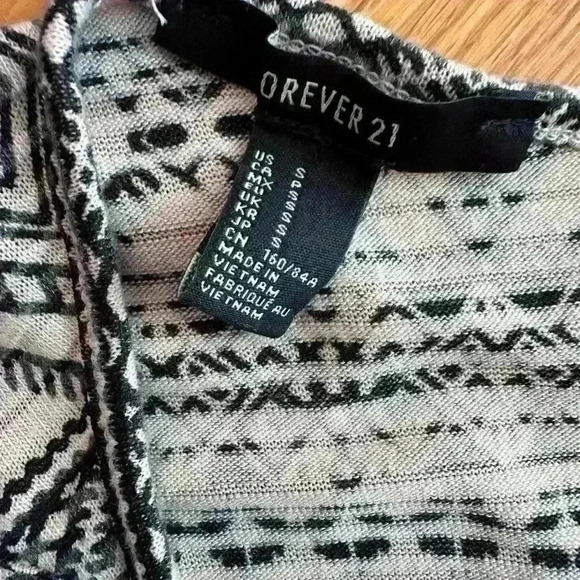 Like New Tribal Tank Size Small - Picture 2 of 3